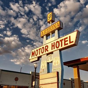 9 Arizona Motor Hotel